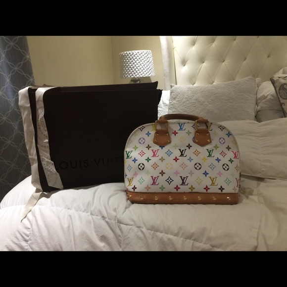 Louis Vuitton special edition purse - Picture 3 of 8